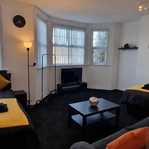 Homestay Sapphire, Cardiff